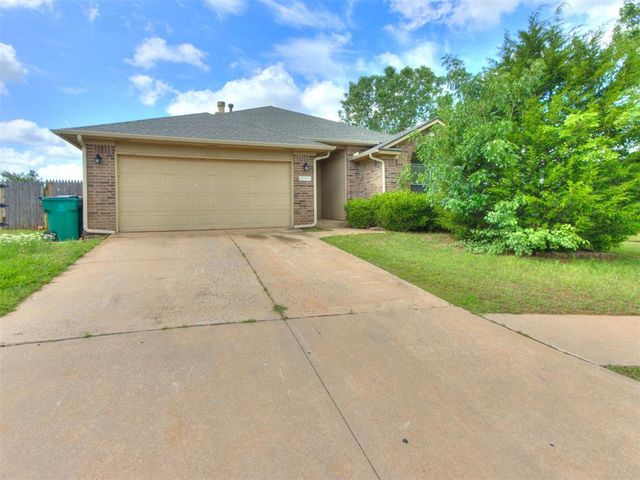 16205 Clear Creek Drive, Edmond, OK 73013