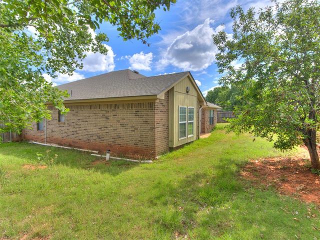 16205 Clear Creek Drive, Edmond, OK 73013