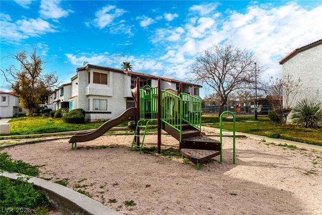 1455 East Katie Avenue S26, Las Vegas, NV 89119