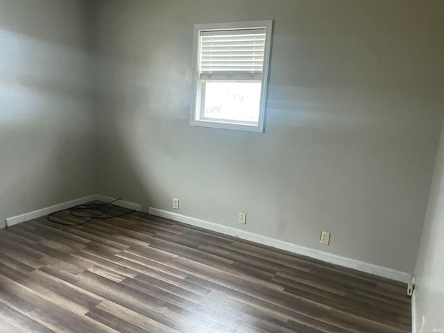 261 N Crescent Drive, Frankfort, IN 46041