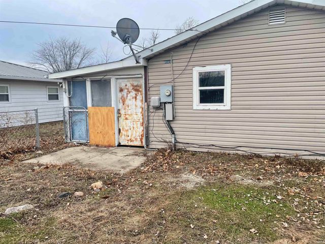 261 N Crescent Drive, Frankfort, IN 46041