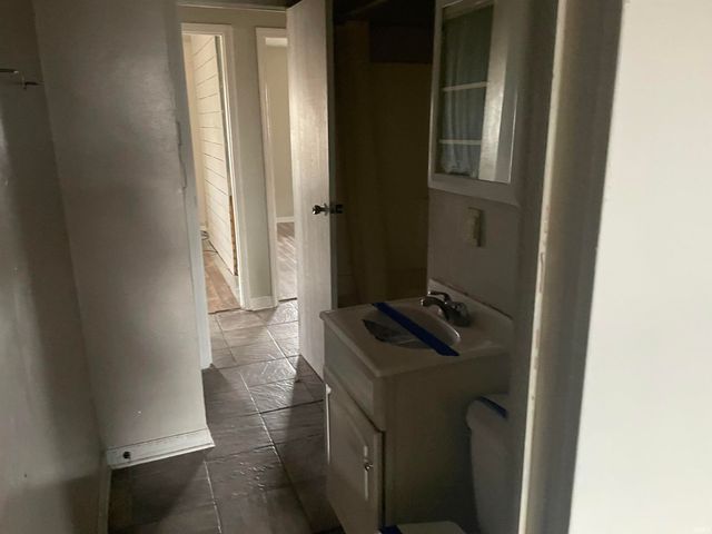 261 N Crescent Drive, Frankfort, IN 46041