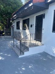 910 SW 8th Avenue D, Miami, FL 33130