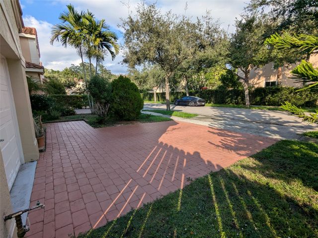 3822 SW 171st Ave, Miramar, FL 33027