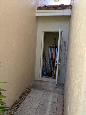 3822 SW 171st Ave, Miramar, FL 33027