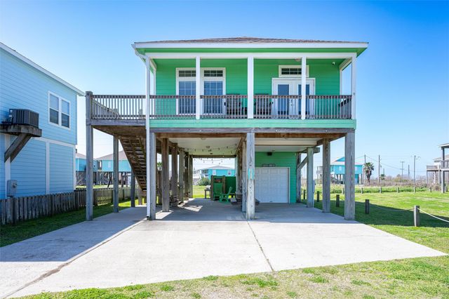 971 Driftwood Drive, Crystal Beach, TX 77650