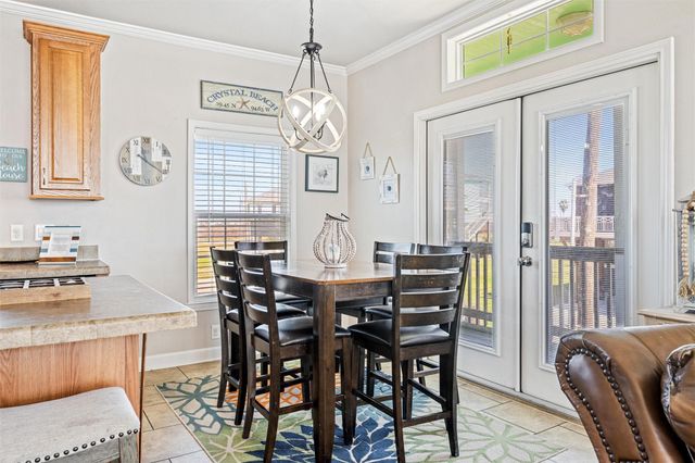 971 Driftwood Drive, Crystal Beach, TX 77650