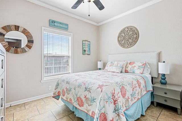 971 Driftwood Drive, Crystal Beach, TX 77650