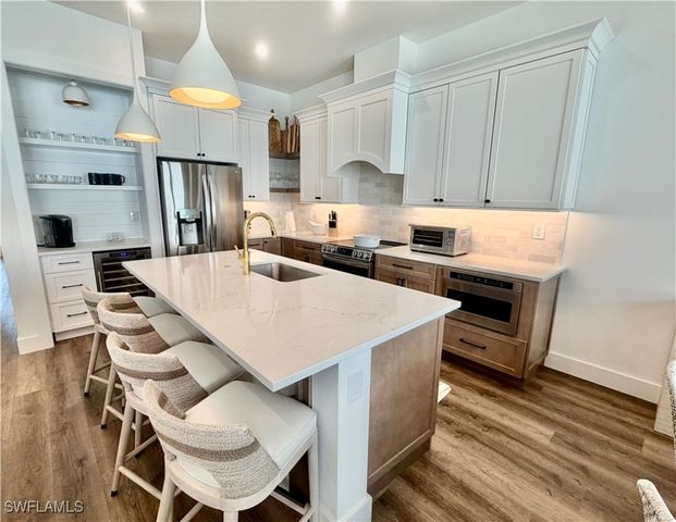 7930 Cordoba PL, Naples, FL 34113