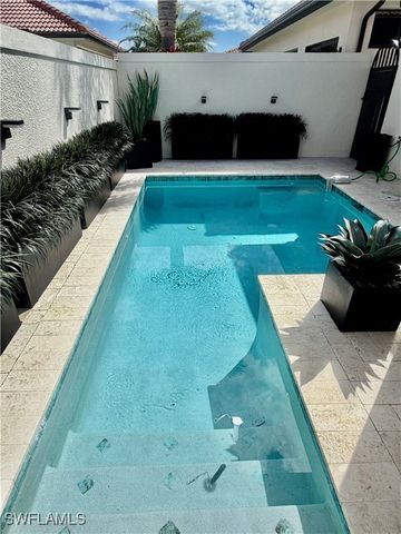 7930 Cordoba PL, Naples, FL 34113