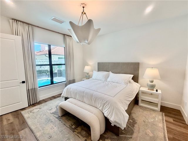 7930 Cordoba PL, Naples, FL 34113