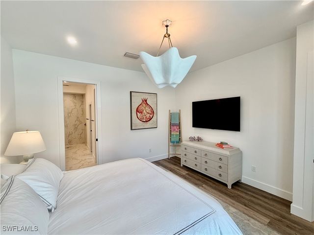 7930 Cordoba PL, Naples, FL 34113