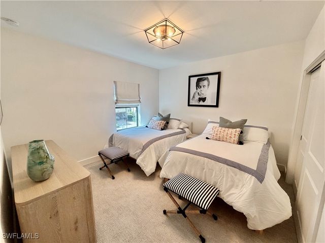 7930 Cordoba PL, Naples, FL 34113