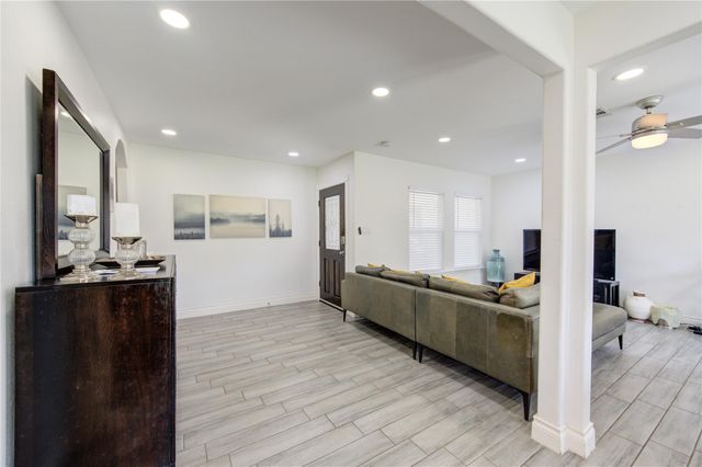 7602 Hammerly Boulevard, Houston, TX 77055
