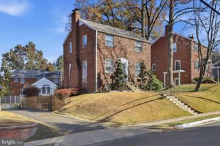 5739 16TH ST N, Arlington, VA 22205