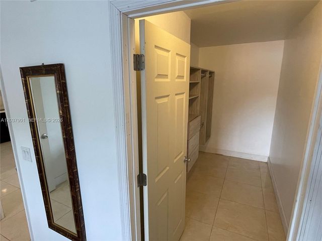 3690 N 56th Avenue 904, Hollywood, FL 33021