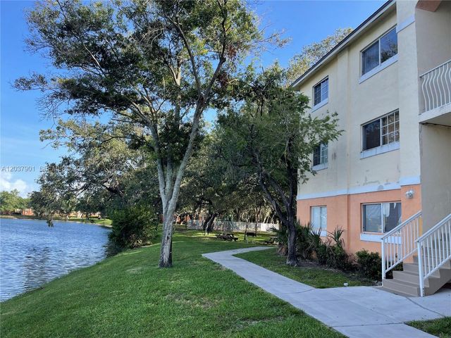 3690 N 56th Avenue 904, Hollywood, FL 33021