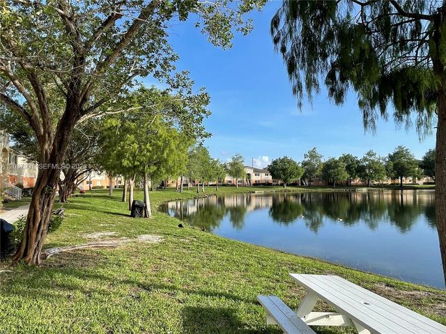 3690 N 56th Avenue 904, Hollywood, FL 33021