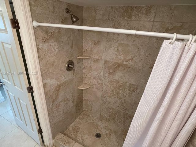 3690 N 56th Avenue 904, Hollywood, FL 33021