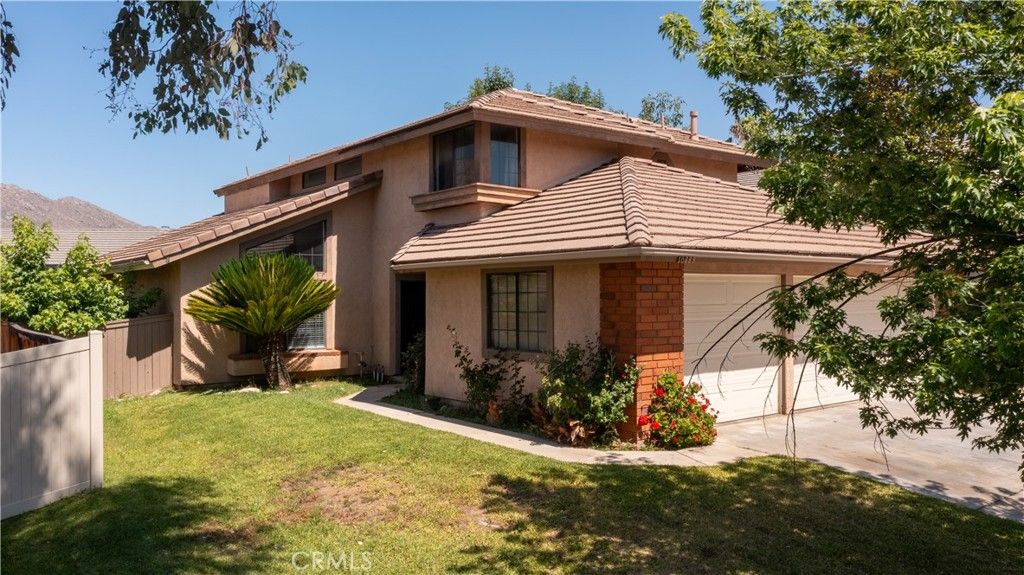 Image 5 of property listing at 10689 Mohave Court, Moreno Valley, CA 92557