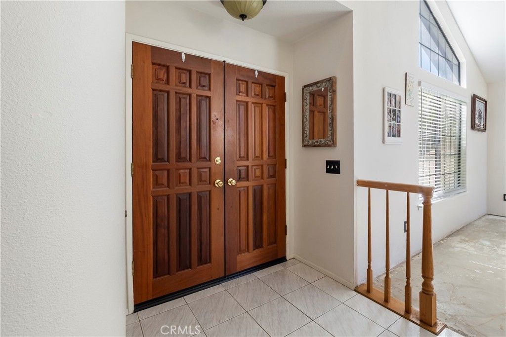 Image 8 of property listing at 10689 Mohave Court, Moreno Valley, CA 92557
