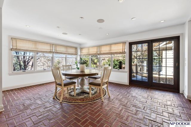 206 Fairacres Road, Omaha, NE 68132