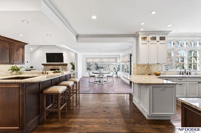 206 Fairacres Road, Omaha, NE 68132