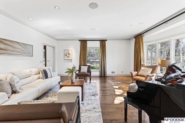 206 Fairacres Road, Omaha, NE 68132