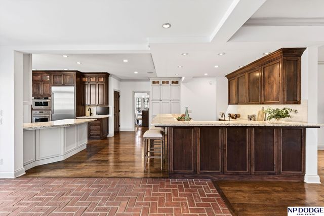 206 Fairacres Road, Omaha, NE 68132