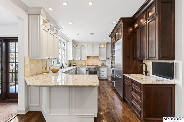 206 Fairacres Road, Omaha, NE 68132