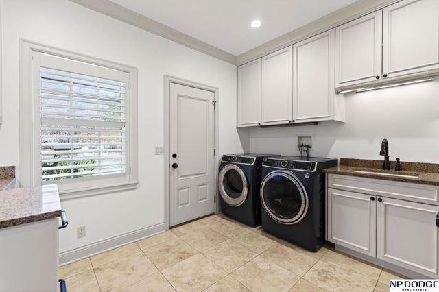 206 Fairacres Road, Omaha, NE 68132