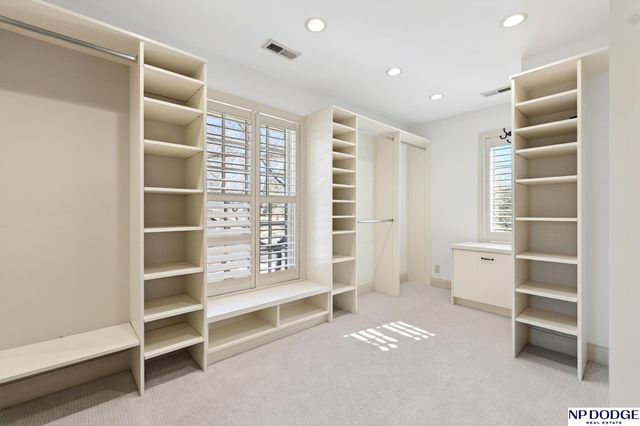 206 Fairacres Road, Omaha, NE 68132