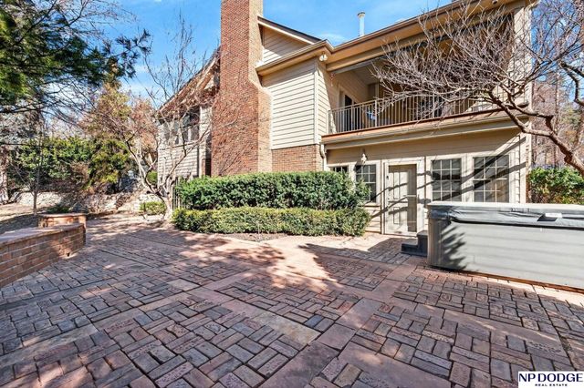 206 Fairacres Road, Omaha, NE 68132