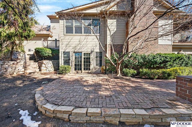 206 Fairacres Road, Omaha, NE 68132