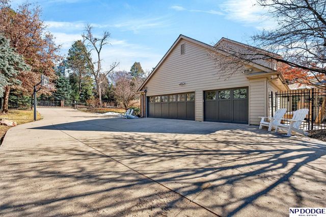 206 Fairacres Road, Omaha, NE 68132