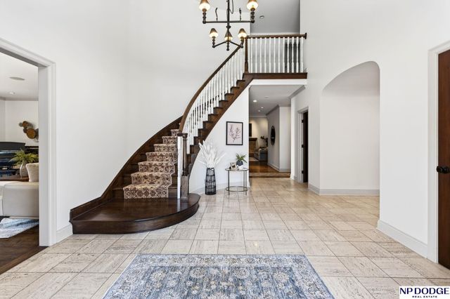 206 Fairacres Road, Omaha, NE 68132