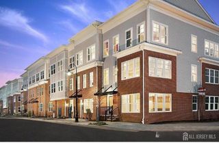 13 Bond Street, North Brunswick, NJ 08902