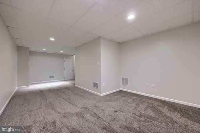 185 CHARLES CIR, York, PA 17406