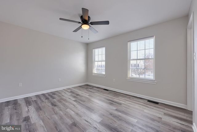 185 CHARLES CIR, York, PA 17406