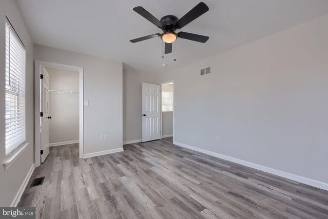 185 CHARLES CIR, York, PA 17406