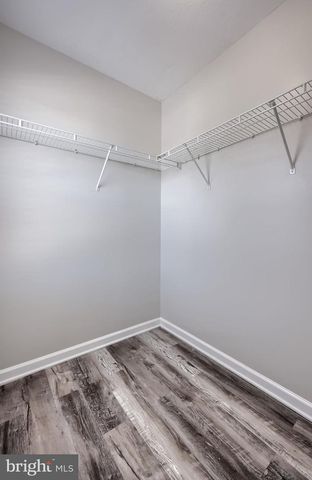 185 CHARLES CIR, York, PA 17406