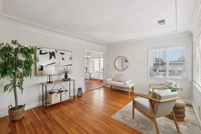 1590 Chatsworth Blvd, San Diego, CA 92107