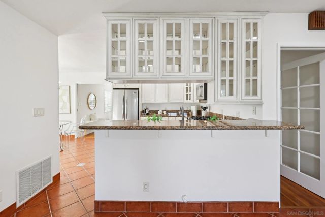 1590 Chatsworth Blvd, San Diego, CA 92107