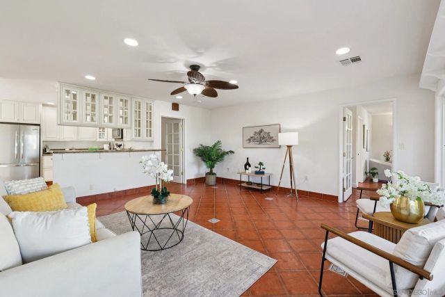 1590 Chatsworth Blvd, San Diego, CA 92107