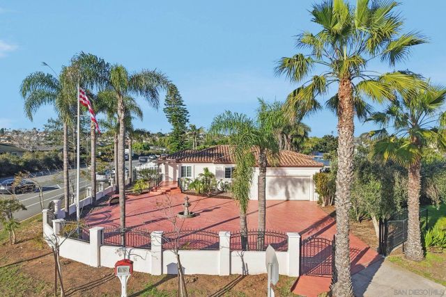 1590 Chatsworth Blvd, San Diego, CA 92107