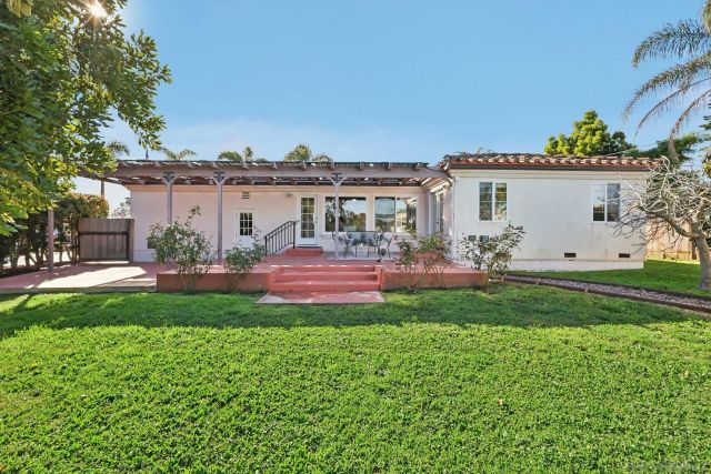 1590 Chatsworth Blvd, San Diego, CA 92107