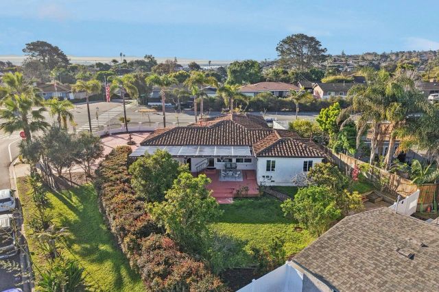 1590 Chatsworth Blvd, San Diego, CA 92107