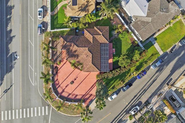 1590 Chatsworth Blvd, San Diego, CA 92107