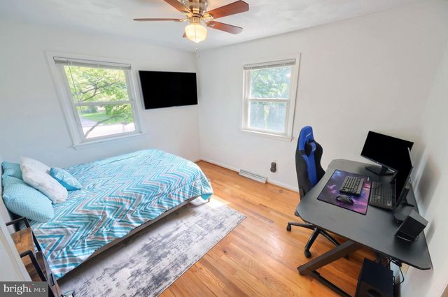 132 E KING ST, Dallastown, PA 17313