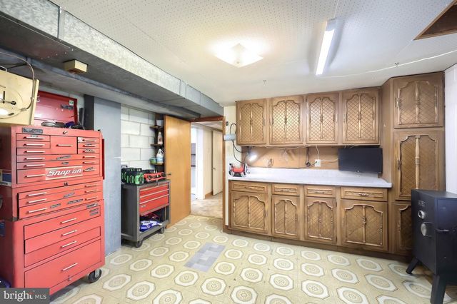 132 E KING ST, Dallastown, PA 17313